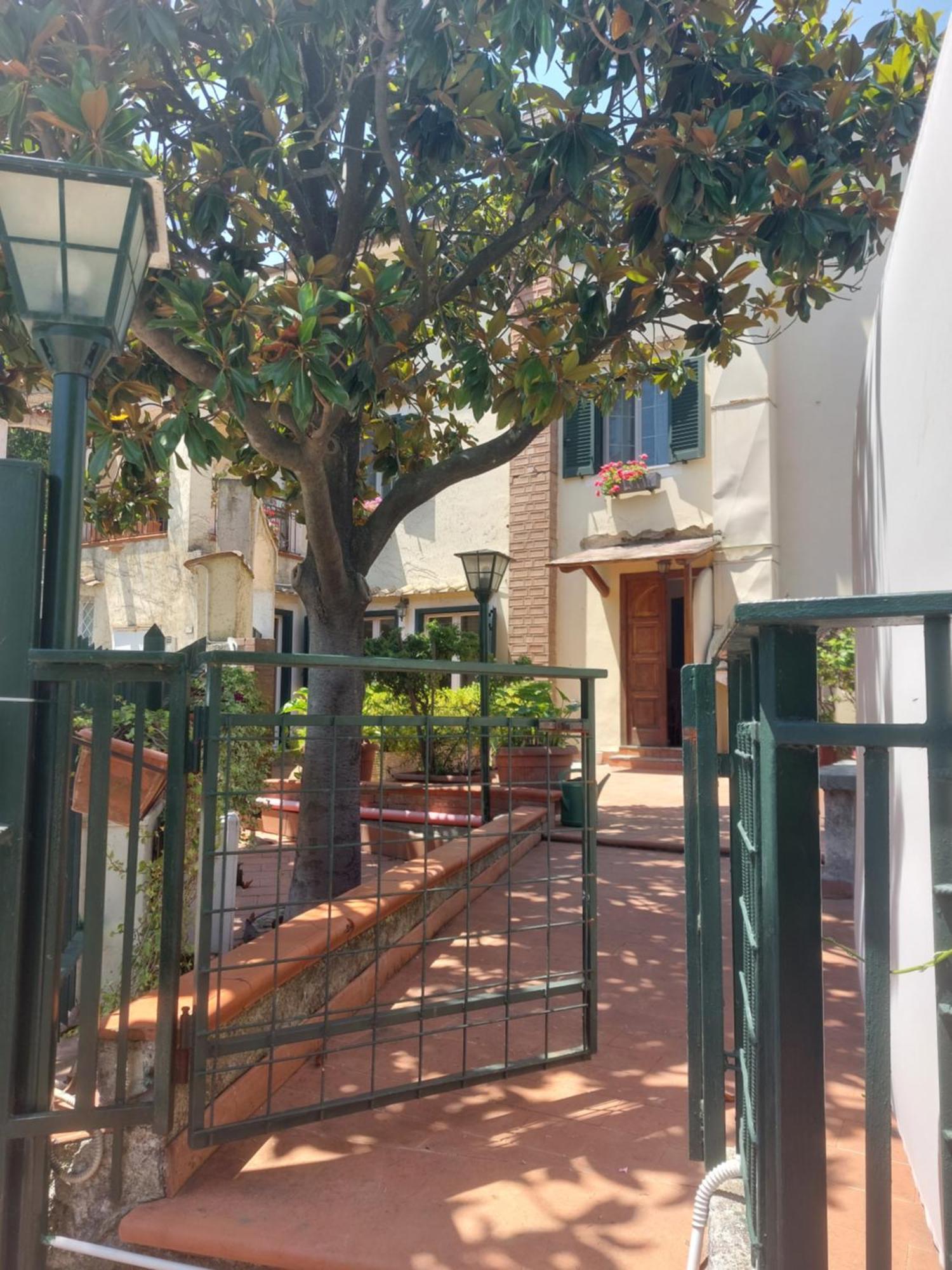 La Magnolia Locazione Breve Appartement Cava deʼ Tirreni Buitenkant foto